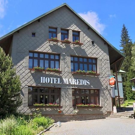 Hotel Maredis Корженов Экстерьер фото