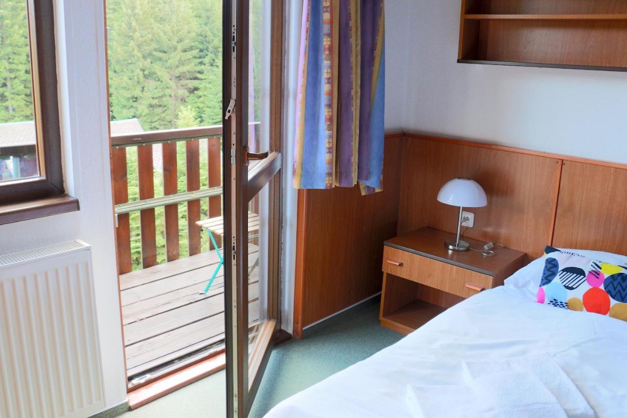 Hotel Maredis Корженов Экстерьер фото