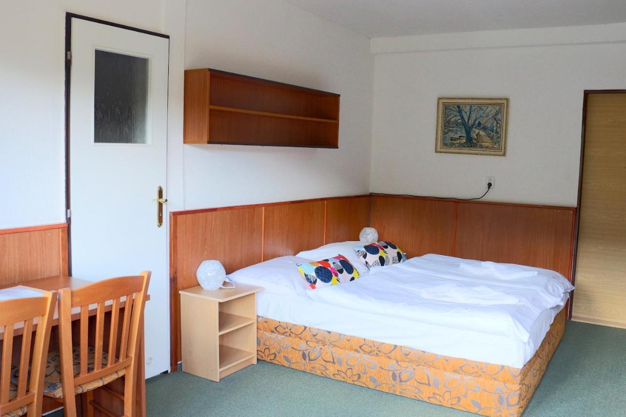 Hotel Maredis Корженов Экстерьер фото