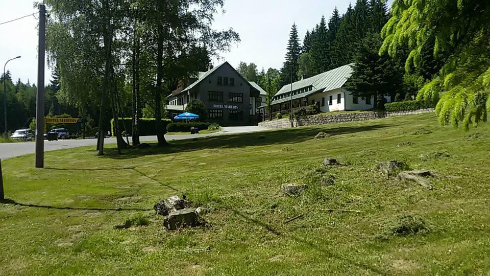 Hotel Maredis Корженов Экстерьер фото