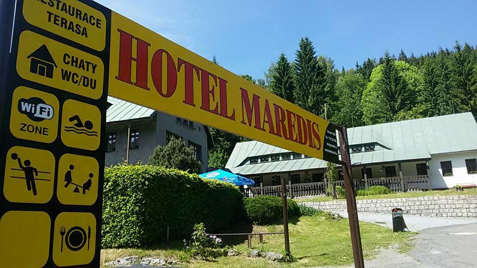 Hotel Maredis Корженов Экстерьер фото